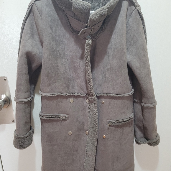 Grey coat - Picture 2 of 9